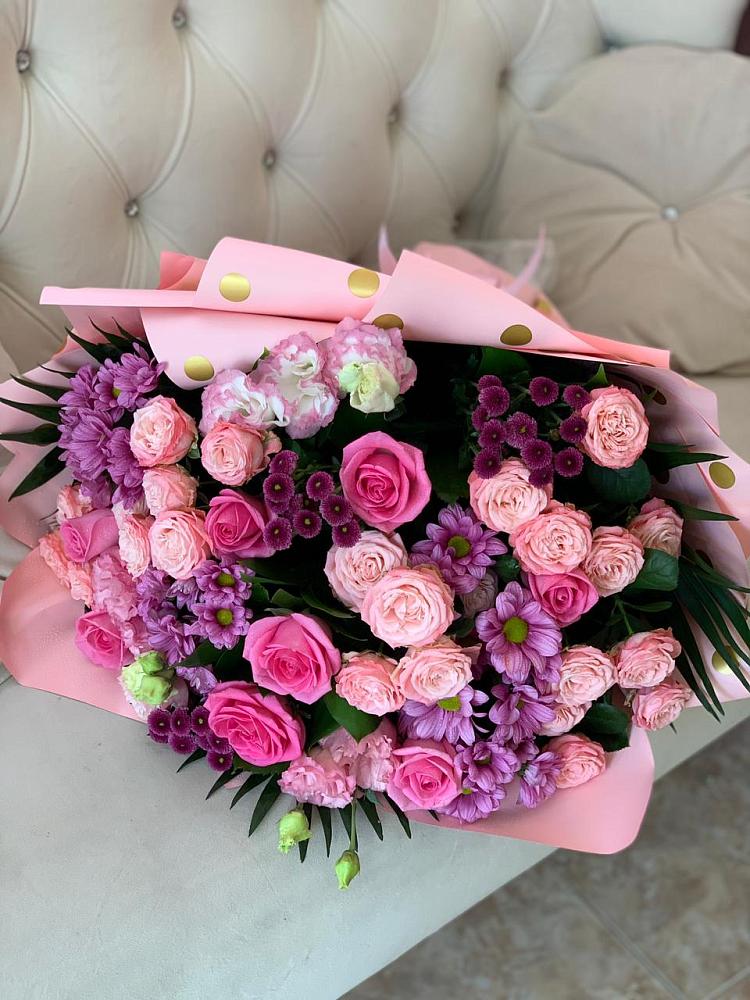 Букет цветов из: Хризантемы, Розы и Лизиантусы в Николаевке Еврейской автономная области