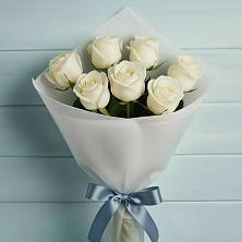Букет 7 Белых роз Эдлесс Лав в Николаевке Еврейской автономная области