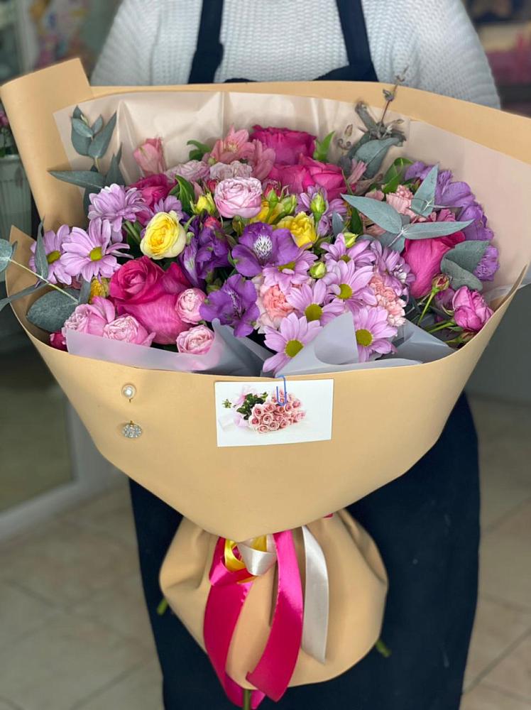 Букет цветов из: Хризантемы, Гвоздики и Альстромерии в Николаевке Еврейской автономная области