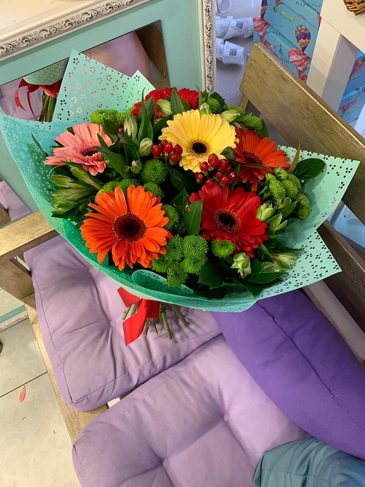 Букет цветов из: Герберы, Хризантемы и Альстромерии в Николаевке Еврейской автономная области