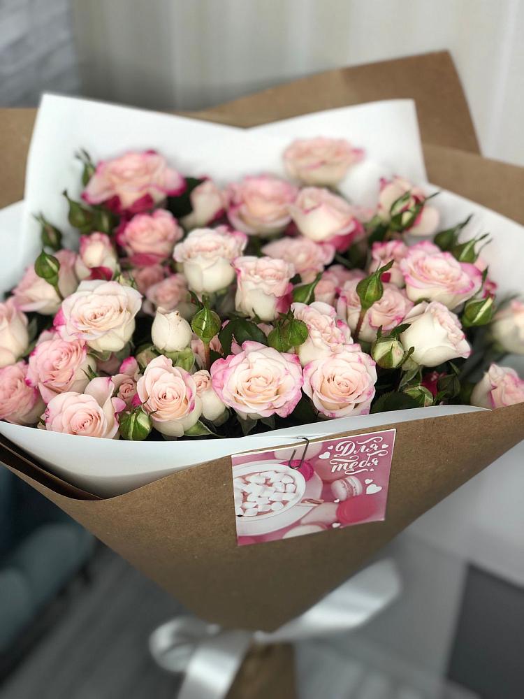 Букет цветов из: Розы в Николаевке Еврейской автономная области