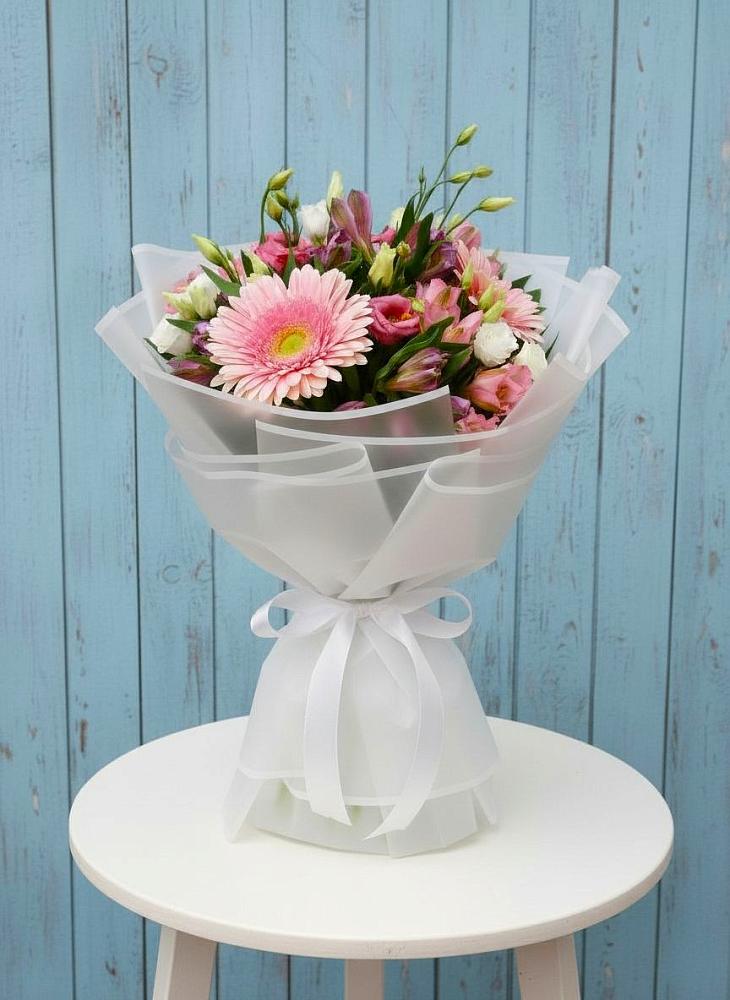 Букет цветов из: Герберы, Альстромерии и Лизиантусы в Николаевке Еврейской автономная области