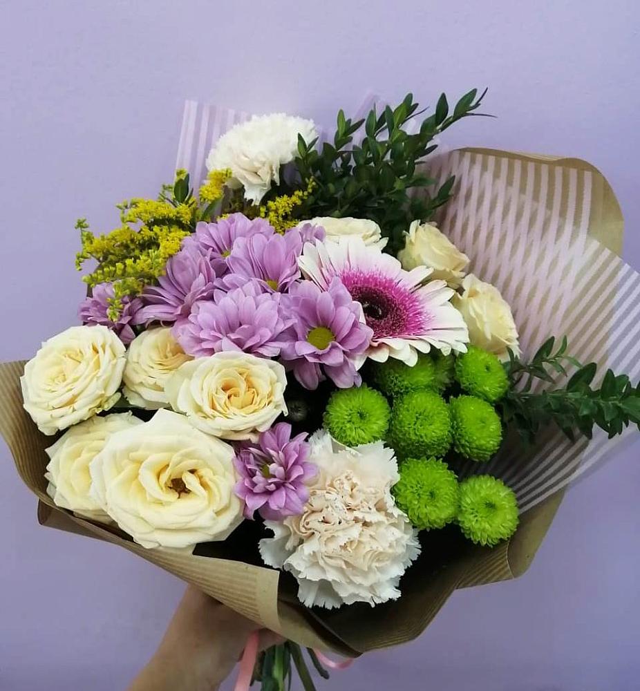 Букет цветов из: Хризантемы, Розы, Гвоздики и Герберы в Николаевке Еврейской автономная области