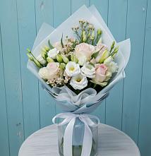 Букет цветов из:  Розы и Лизиантусы в Николаевке Еврейской автономная области
