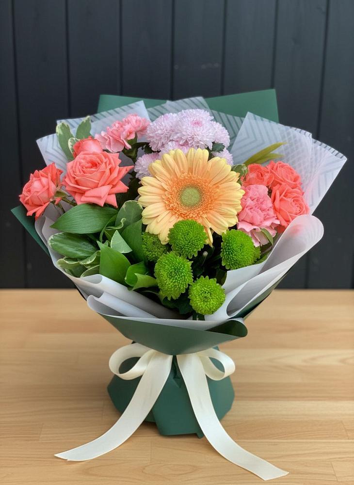 Букет цветов из: Гвоздики, Розы, Герберы и Хризантемы в Николаевке Еврейской автономная области