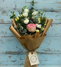 Букет цветов из:  Розы и Лизиантусы в Николаевке Еврейской автономная области