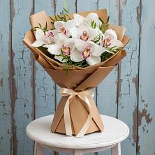 Букет цветов из:  Орхидеи и Розы в Николаевке Еврейской автономная области